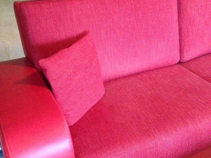 selbstgebautes Sofa, Stoff: Kunstleder