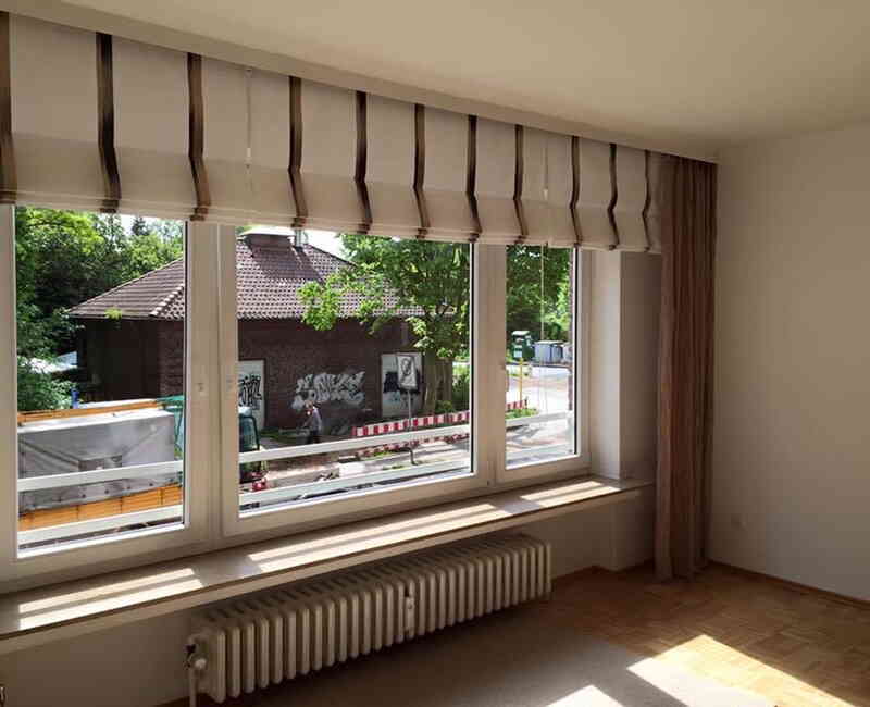 Raffrollos mit Seitenschals