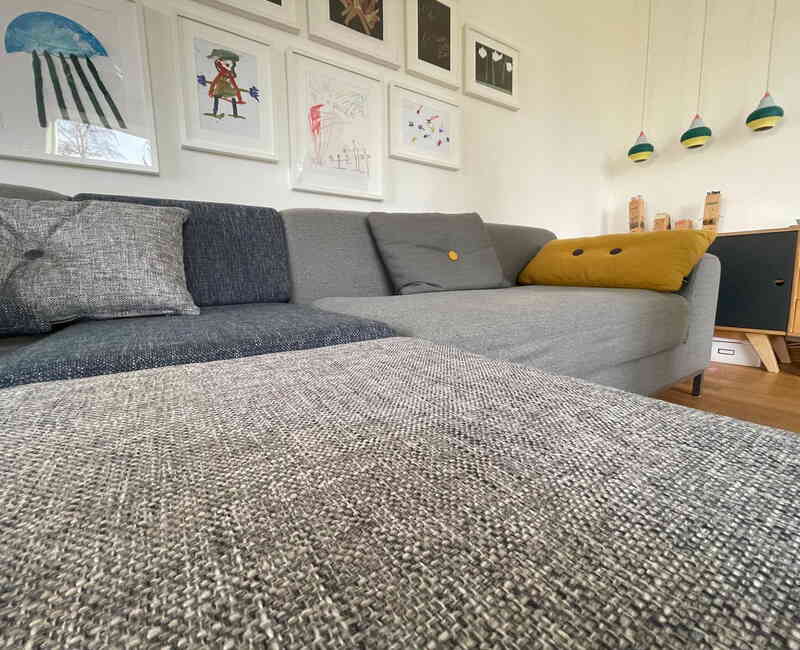 Anfertigung von zusätzlichen Hockern, als Erweiterung des Sofas, modular nutzbar